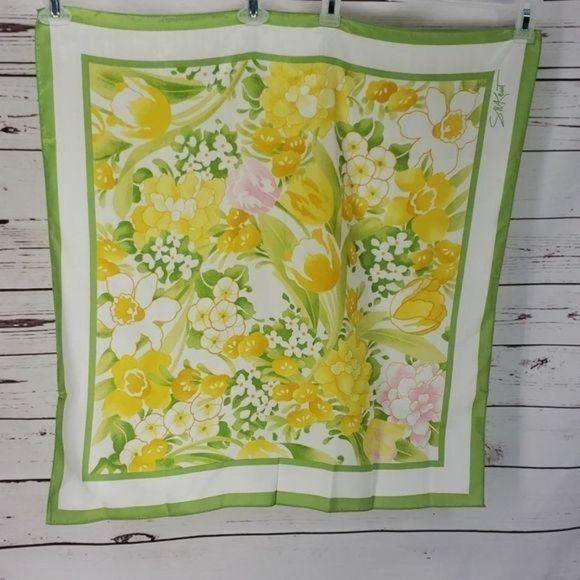 Vtg Avon SM Kent Yellow Floral Print‎ Scarf - Picture 2 of 8